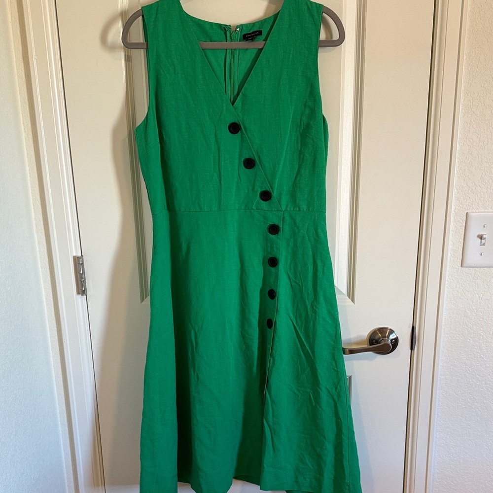 EUC Ann Taylor Green Linen Dress